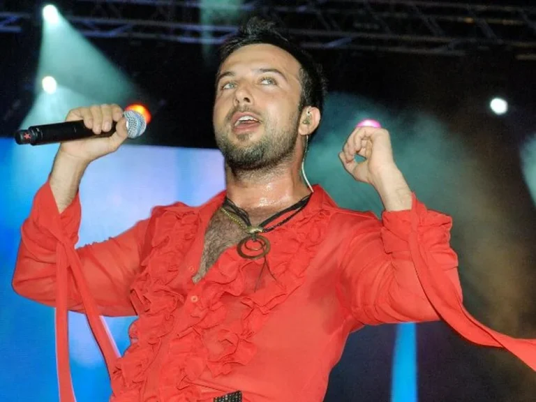 Tarkan: Eine umfassende Biografie über den deutschen Superstar